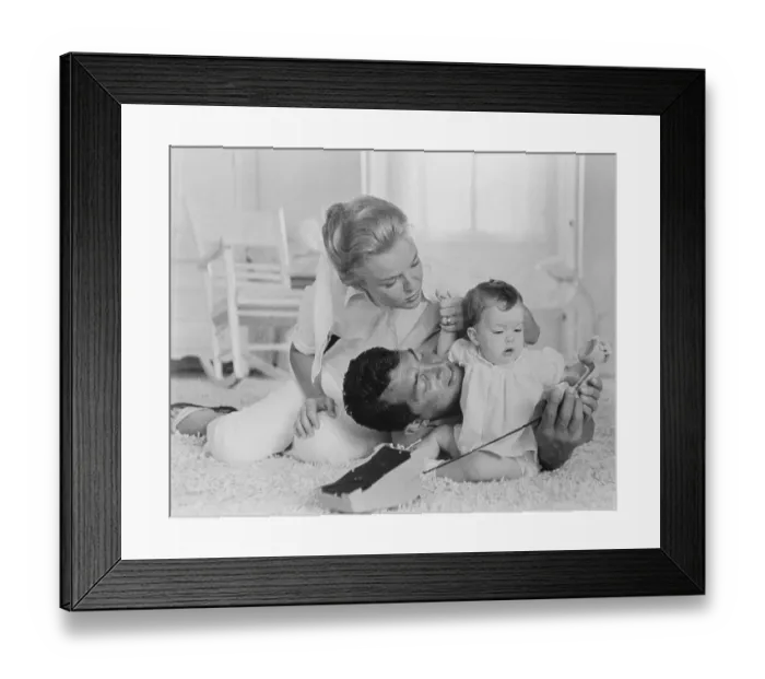 Framed Print : Dean Martin with Child and Wife Framed Print : Dean Martin with Child and Wife