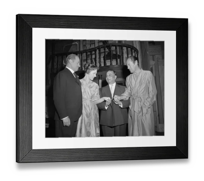 Framed Print : Julie Andrews and Rex Harrison Framed Print : Julie Andrews and Rex Harrison