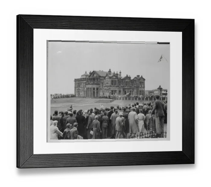 Framed Print : Eric Brown Being Observed by Golf Fans Framed Print : Eric Brown Being Observed by Golf Fans