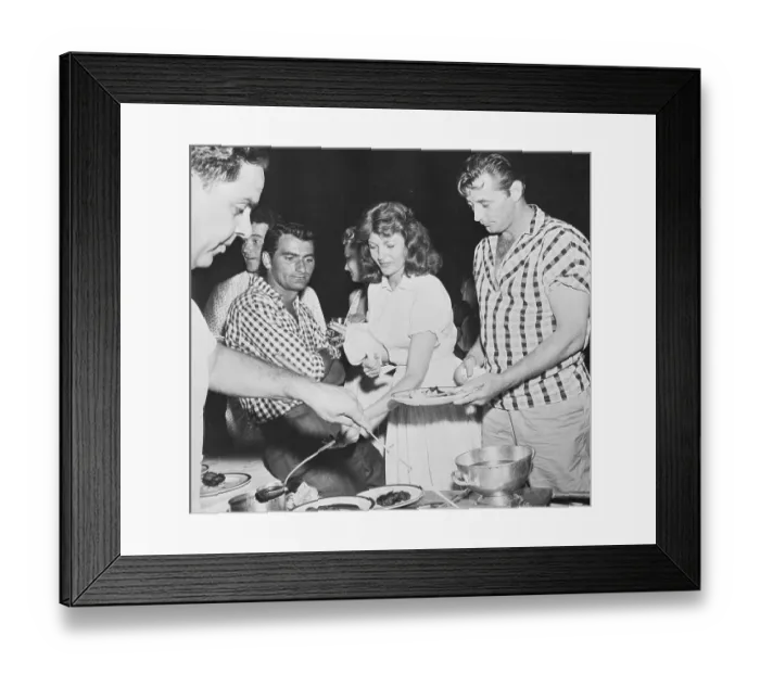 Framed Print : Rita Hayworth and Robert Mitchum Enjoying Barbecue Food Framed Print : Rita Hayworth and Robert Mitchum Enjoying Barbecue Food