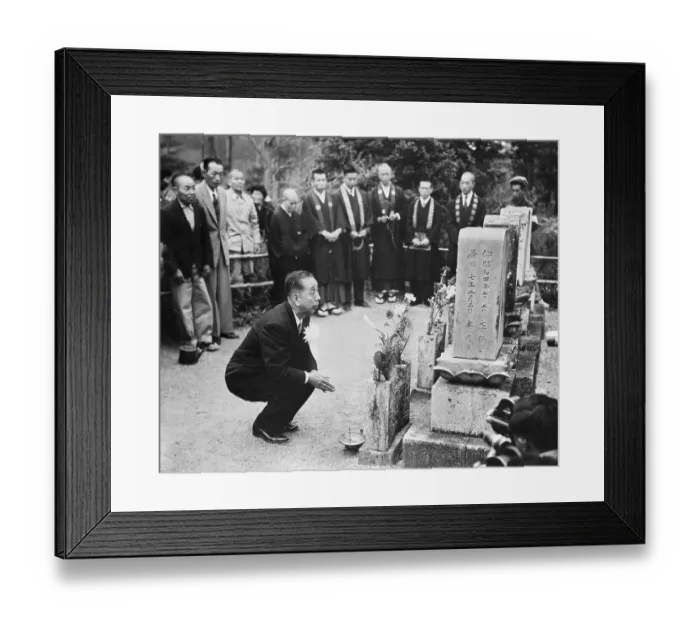 Framed Print : Prime Minister Nobusuke Kishi and Party at Cemetery Framed Print : Prime Minister Nobusuke Kishi and Party at Cemetery