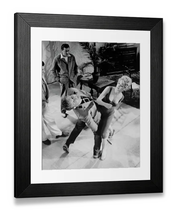 Framed Print : Brigitte Bardot in Scene from Une Parisienne Framed Print : Brigitte Bardot in Scene from Une Parisienne