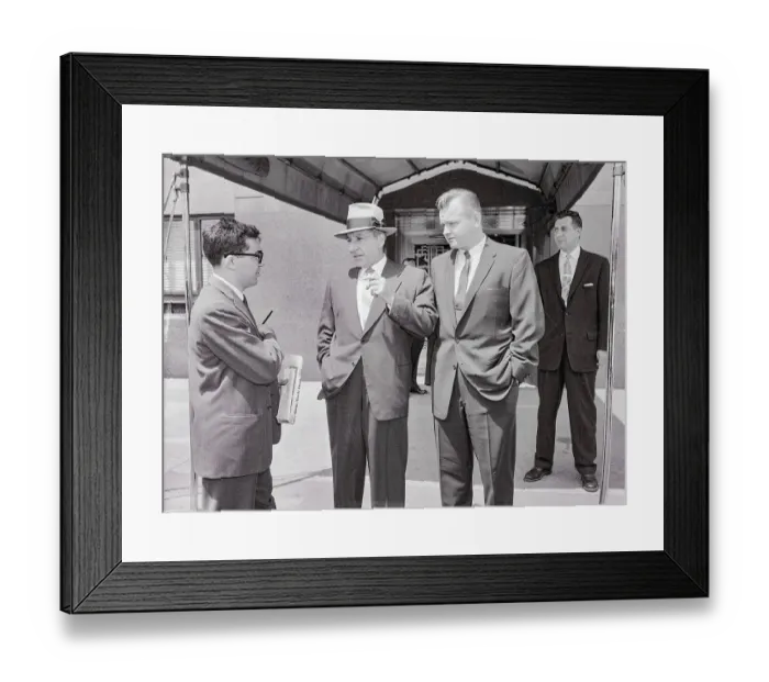Framed Print : Frank Costello with Unidentified Men Framed Print : Frank Costello with Unidentified Men
