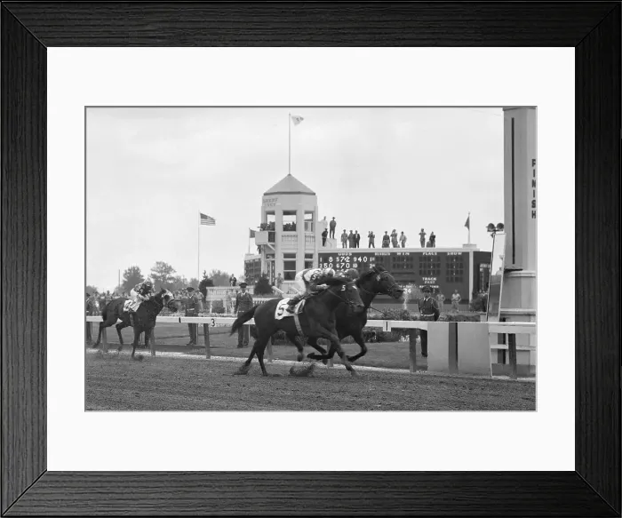 Framed Print : Willie Shoemaker Racing on Gallant Man Framed Print : Willie Shoemaker Racing on Gallant Man