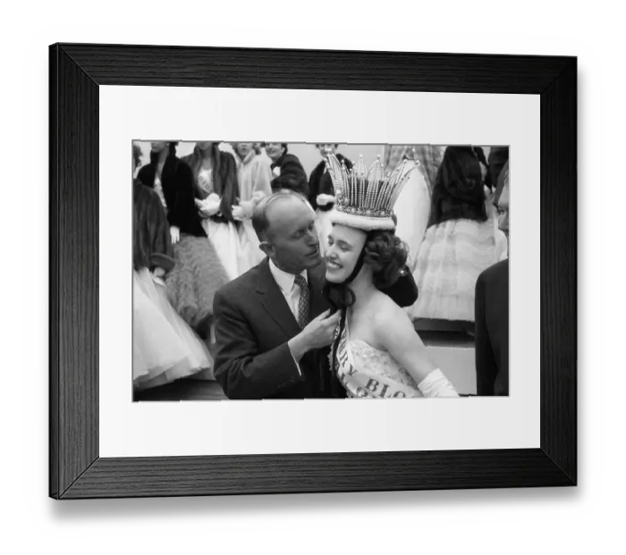 Framed Print : Crowning Moment Framed Print : Crowning Moment