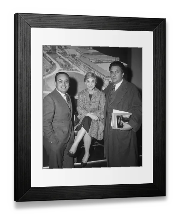 Framed Print : Italian Film Luminaries Pose Together Framed Print : Italian Film Luminaries Pose Together