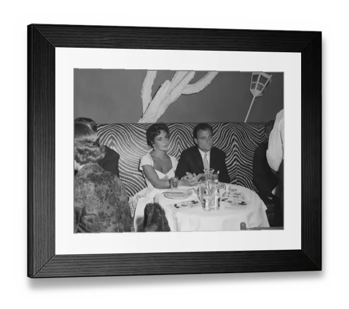 Framed Print : Elizabeth Taylor with Mike Todd Framed Print : Elizabeth Taylor with Mike Todd