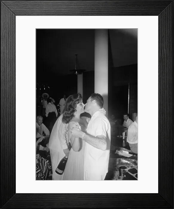 Framed Print : Mike Todd and Liz Taylor After Wedding Framed Print : Mike Todd and Liz Taylor After Wedding