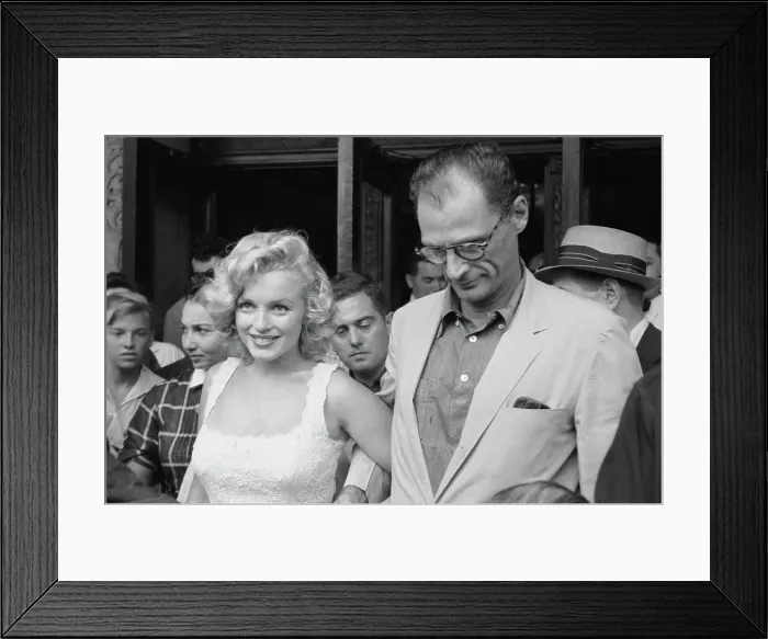 Framed Print : Marilyn Monroe Leaving Hospital Framed Print : Marilyn Monroe Leaving Hospital
