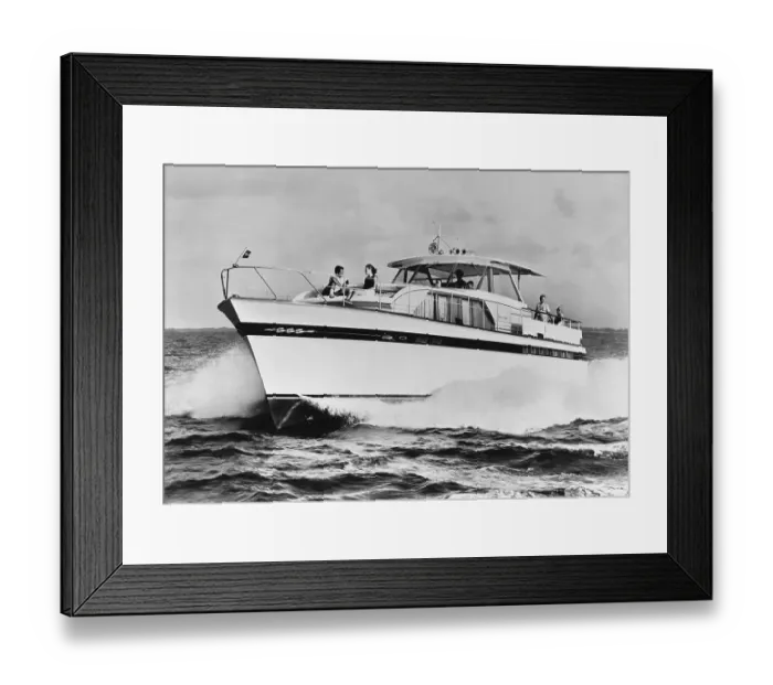Framed Print : Motor Yacht Cutting Through Water Framed Print : Motor Yacht Cutting Through Water