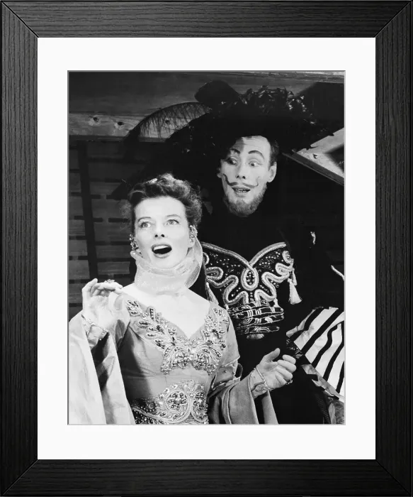 Framed Print : Katharine Hepburn and Stanley Bell on Stage Framed Print : Katharine Hepburn and Stanley Bell on Stage