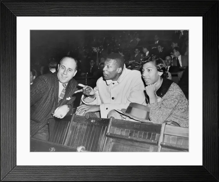 Framed Print : Celtic Manager Red Auerbach with Bill and Rose Russell Framed Print : Celtic Manager Red Auerbach with Bill and Rose Russell