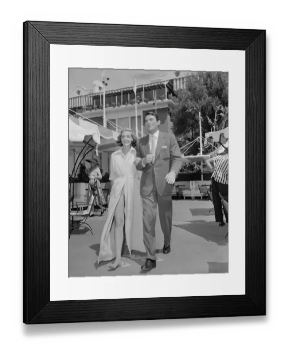 Framed Print : Gregory Peck and Lauren Bacall Walking Arm in Arm Framed Print : Gregory Peck and Lauren Bacall Walking Arm in Arm