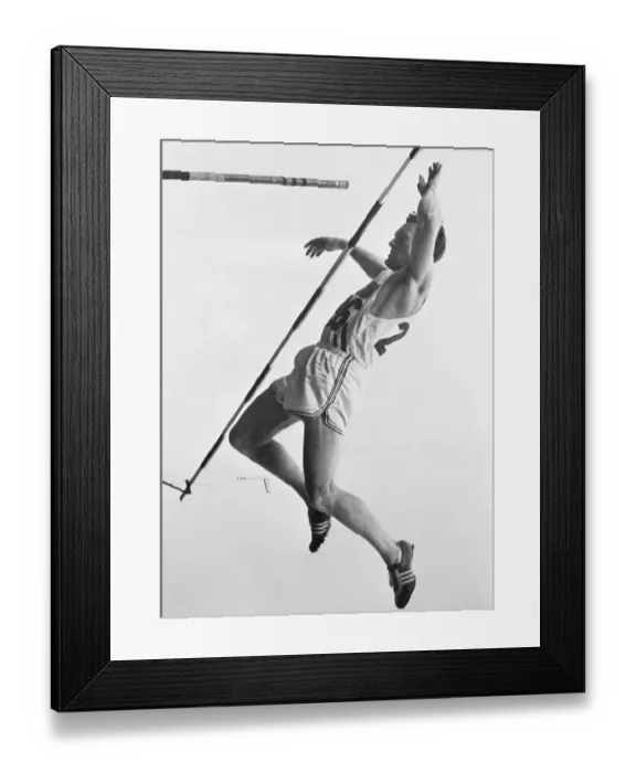 Framed Print : Bob Richards Pole Vaulting Framed Print : Bob Richards Pole Vaulting