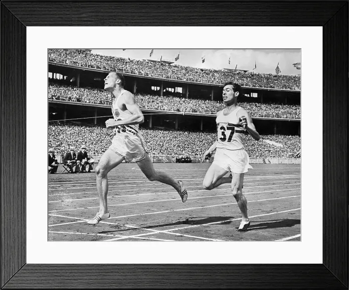 Framed Print : Tom Courntey Winning Race Framed Print : Tom Courntey Winning Race