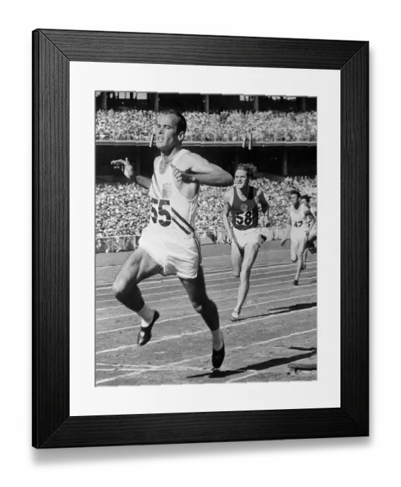 Framed Print : Bobby Morrow Winning Dash Framed Print : Bobby Morrow Winning Dash