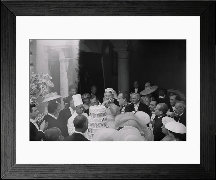 Framed Print : Grace Kelly and Prince Rainier Cutting Their Wedding Cake Framed Print : Grace Kelly and Prince Rainier Cutting Their Wedding Cake