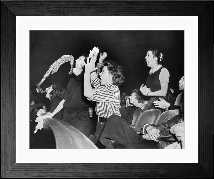 Framed Print : Screaming Fans Watch Love Me Tender Framed Print : Screaming Fans Watch Love Me Tender