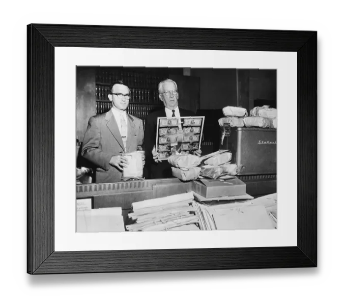 Framed Print : Court Clerks Exhibit - Trial of the Brink's thieves in Boston