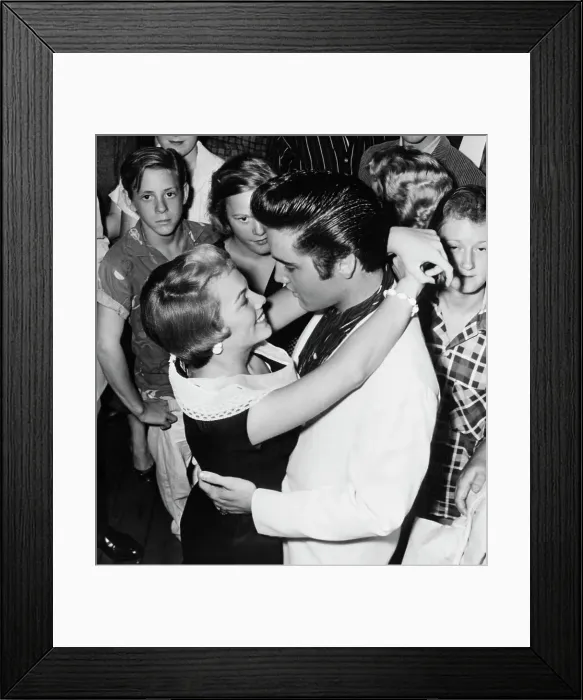 Framed Print : Elvis Presley And Girlfriend Anita Wood Framed Print : Elvis Presley And Girlfriend Anita Wood