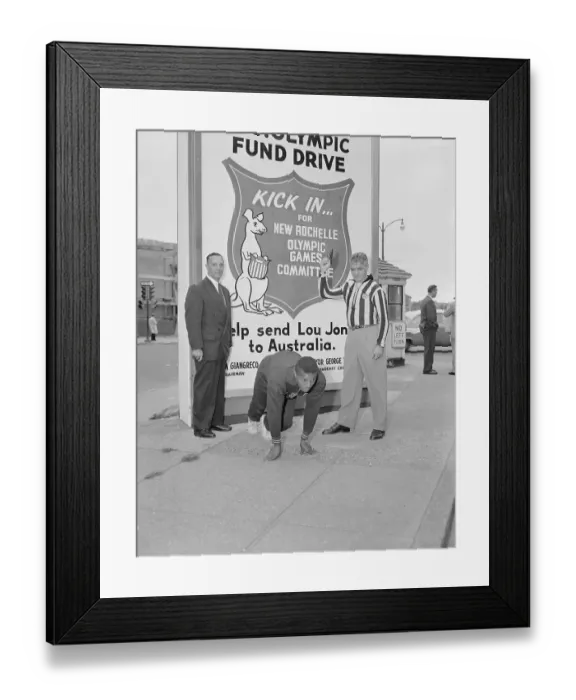 Framed Print : Olympic World Record Holder Lou Jones Framed Print : Olympic World Record Holder Lou Jones