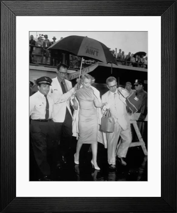 Framed Print : Marilyn Monroe and Arthur Miller
