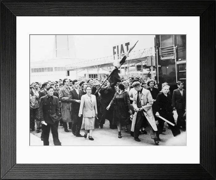 Framed Print : Crowd Rioting