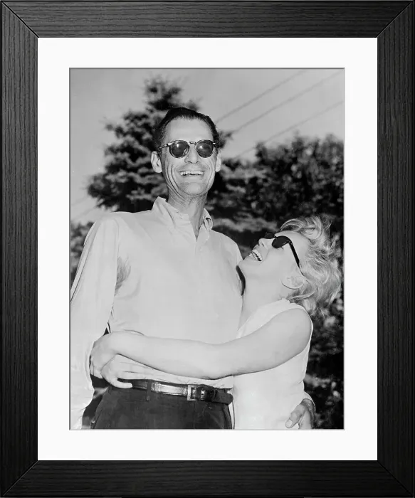 Framed Print : Marilyn Monroe and Arthur Miller Framed Print : Marilyn Monroe and Arthur Miller