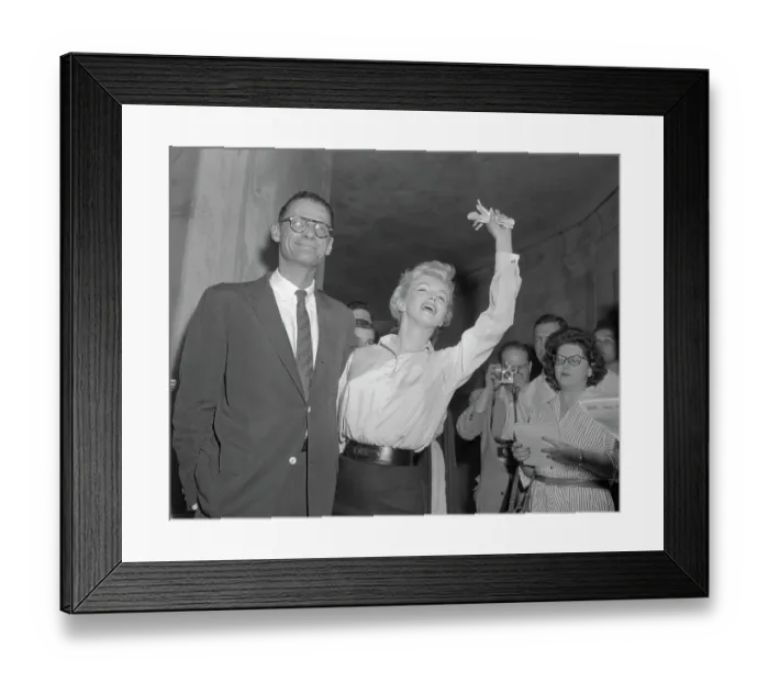 Framed Print : Marilyn Monroe and Arthur Miller Framed Print : Marilyn Monroe and Arthur Miller