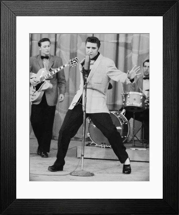 Framed Print : Elvis Presley Performing on Stage Framed Print : Elvis Presley Performing on Stage