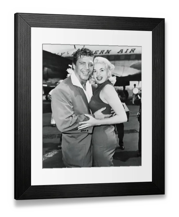 Framed Print : Mickey Hargitay and Jayne Mansfield Embracing at Airport Framed Print : Mickey Hargitay and Jayne Mansfield Embracing at Airport