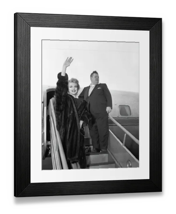 Framed Print : Actress Marilyn Monroe Arriving at Idl-Wild Airport Framed Print : Actress Marilyn Monroe Arriving at Idl-Wild Airport