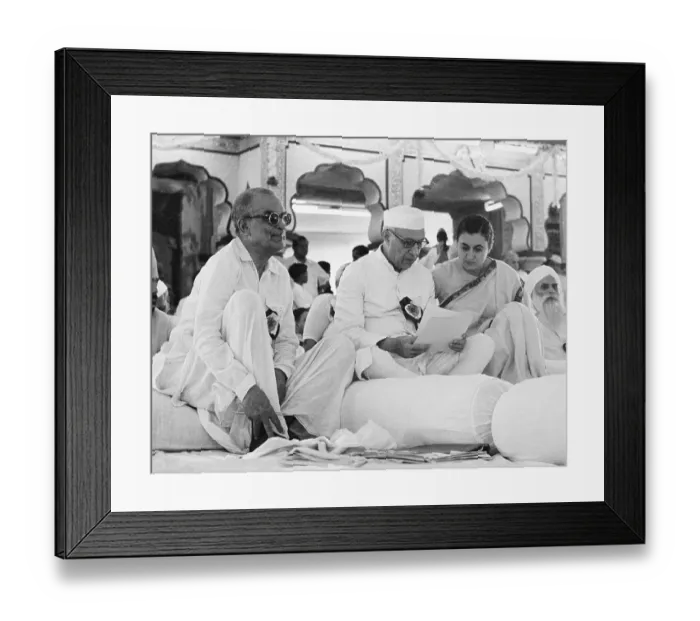 Framed Print : Jawaharlal Nehru with Indira Gandhi Framed Print : Jawaharlal Nehru with Indira Gandhi