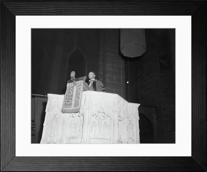 Framed Print : Portrait of Reverend Martin Luther King Framed Print : Portrait of Reverend Martin Luther King