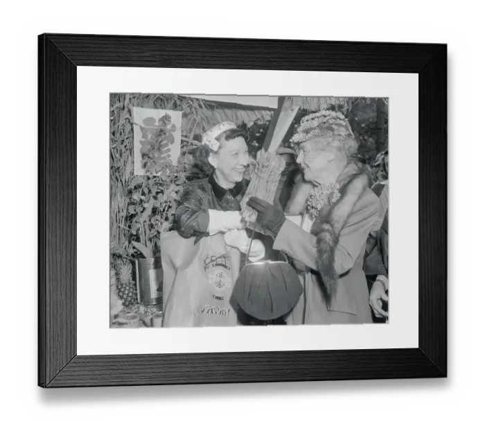Framed Print : Mamie Eisenhower Chatting with Edith Wilson Framed Print : Mamie Eisenhower Chatting with Edith Wilson