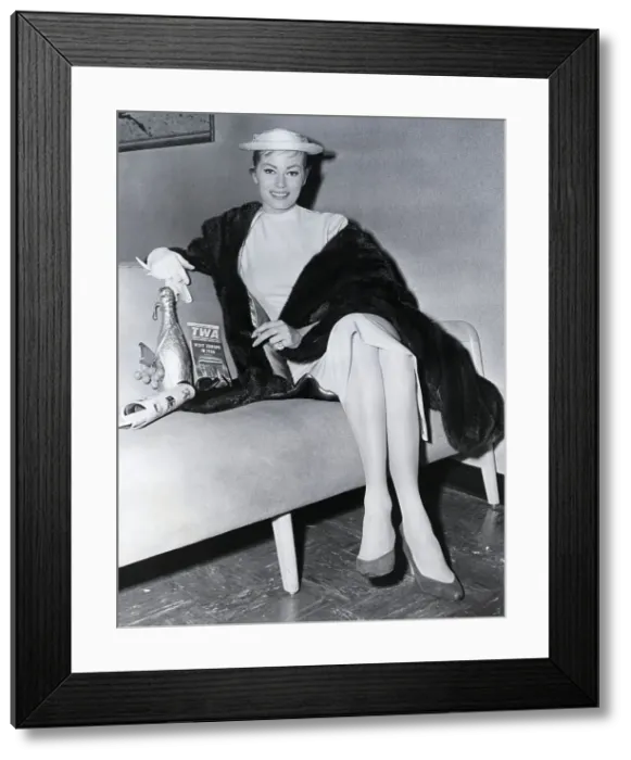 Framed Print : Anita Ekberg Posing At Airport