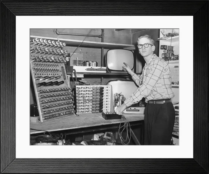 Framed Print : Tic Tac Toe Playing Machine with Its Inventor Framed Print : Tic Tac Toe Playing Machine with Its Inventor