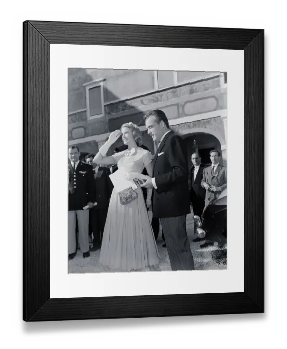 Framed Print : Grace Kelly Shielding Her Eyes Framed Print : Grace Kelly Shielding Her Eyes
