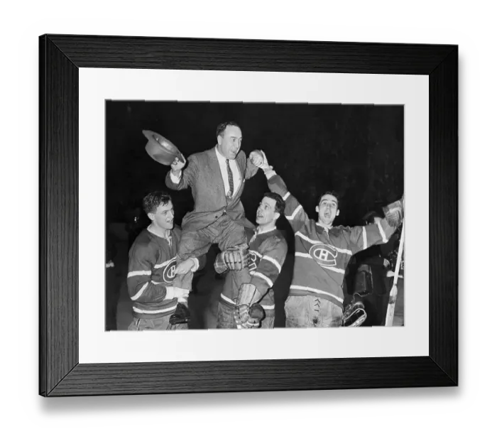 Framed Print : View of Montreal Canadiens Celebrating Victory Framed Print : View of Montreal Canadiens Celebrating Victory
