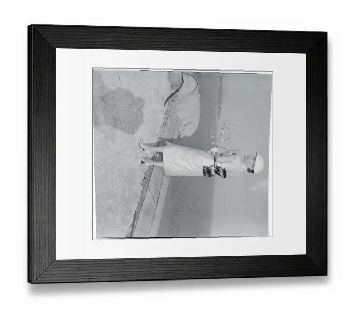 Framed Print : Portrait of Gloria Swanson Framed Print : Portrait of Gloria Swanson
