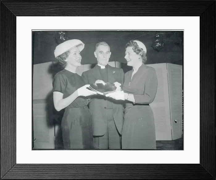 Framed Print : Maureen O'Sullivan Presenting a Silver Tray to Mrs. Peter Marshall