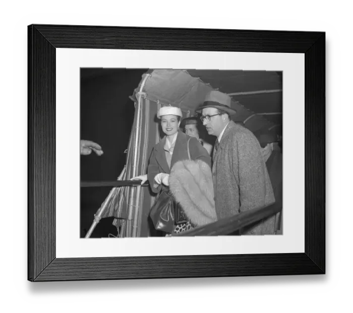 Framed Print : Grace Kelly Arriving on Ship for Travels Framed Print : Grace Kelly Arriving on Ship for Travels