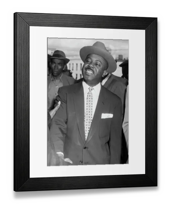 Framed Print : Ralph Abernathy Outside Court House Framed Print : Ralph Abernathy Outside Court House