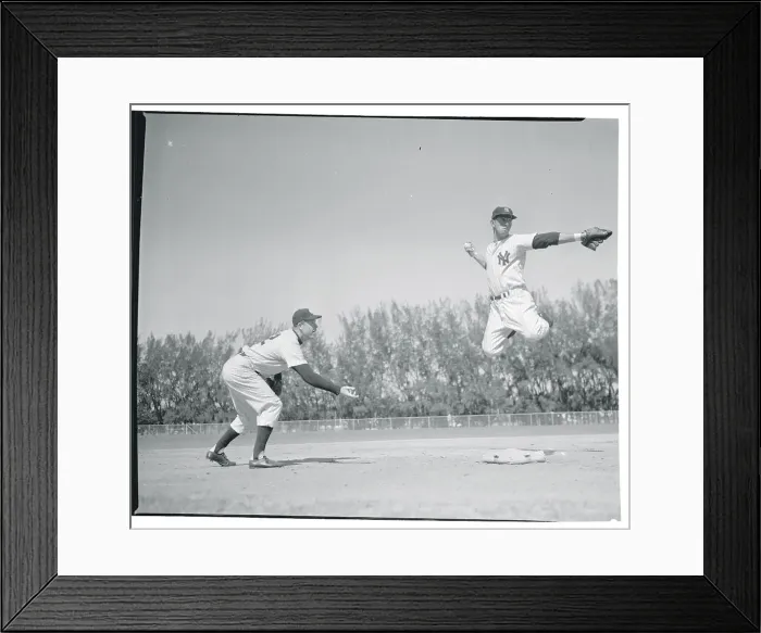 Framed Print : Luis Aparicio Sitting on a Bench Framed Print : Luis Aparicio Sitting on a Bench
