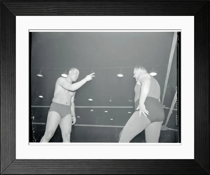 Framed Print : Joe Louis Warning Don Lee Framed Print : Joe Louis Warning Don Lee