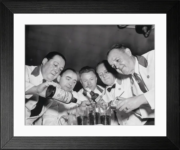 Framed Print : Bartenders Mixing Drinks Framed Print : Bartenders Mixing Drinks