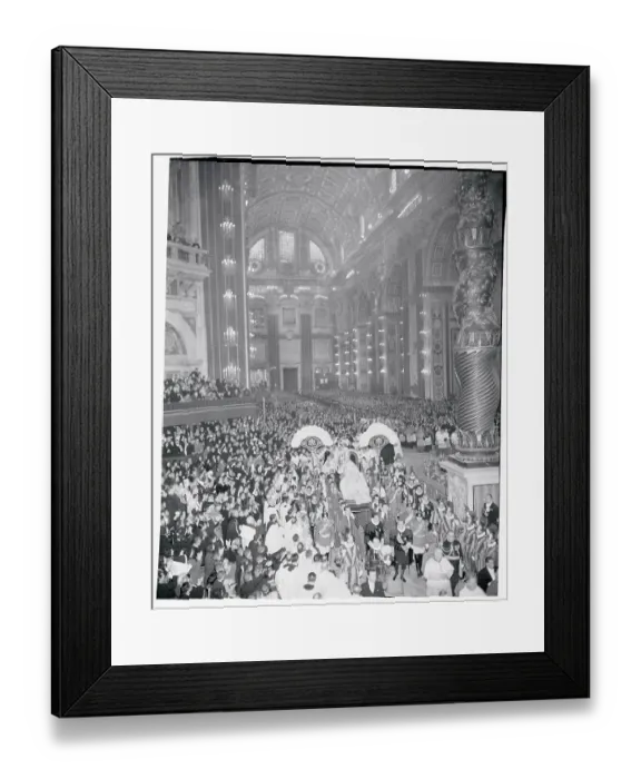 Framed Print : Pope Pius XII Being Carried on the Gestatorial Chair Framed Print : Pope Pius XII Being Carried on the Gestatorial Chair