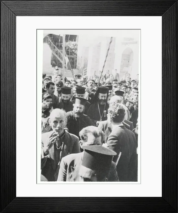 Framed Print : Crowd Surrounding Exiled Leader Makarios III Framed Print : Crowd Surrounding Exiled Leader Makarios III