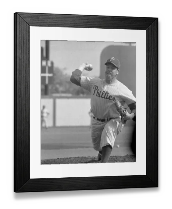Framed Print : Robin Roberts Pitching Framed Print : Robin Roberts Pitching