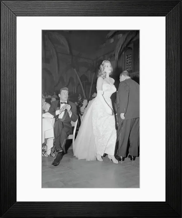 Framed Print : Anita Ekberg Walking Across Room Framed Print : Anita Ekberg Walking Across Room